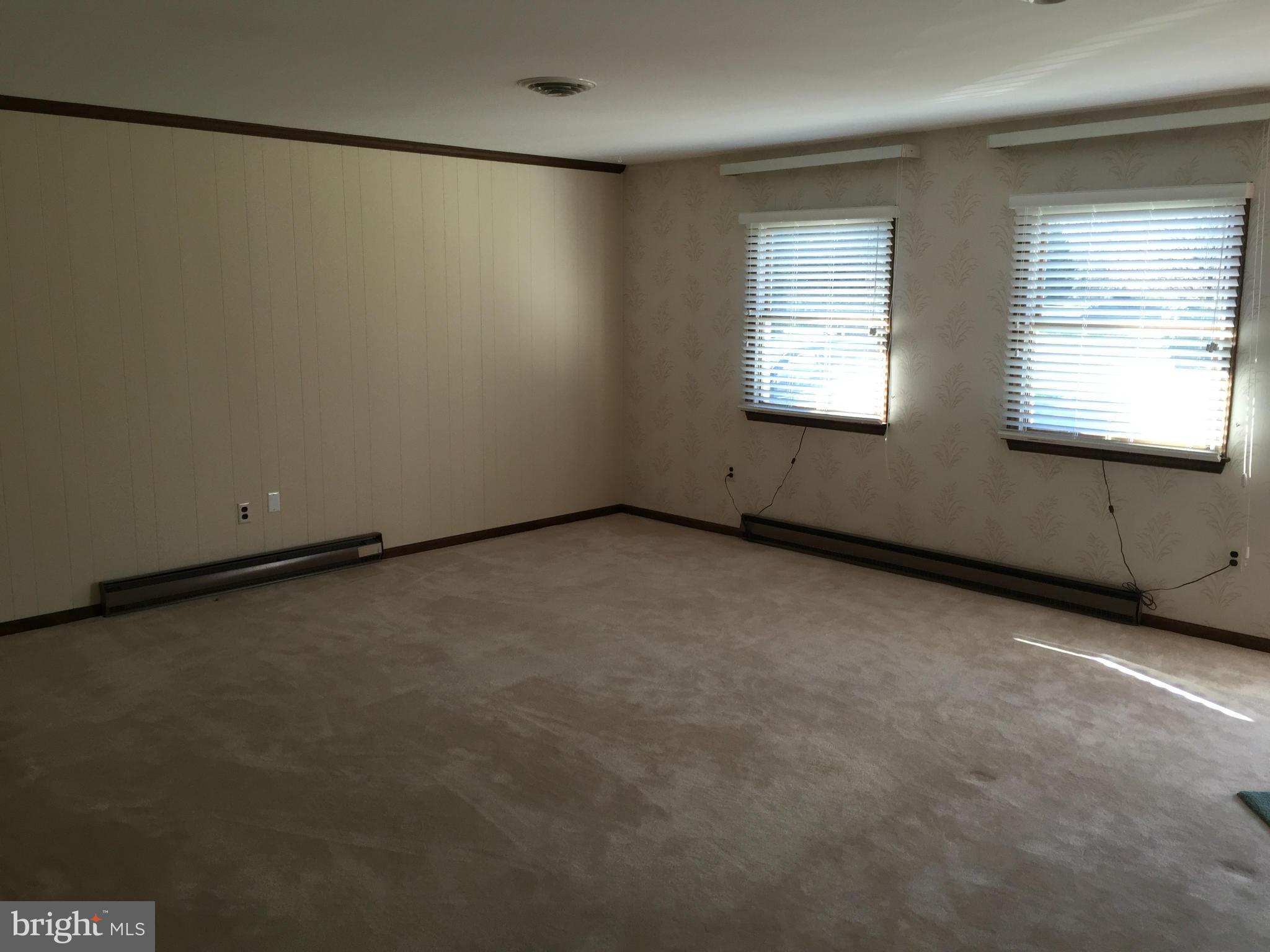 TUCKAHOE SPRINGS - Residential