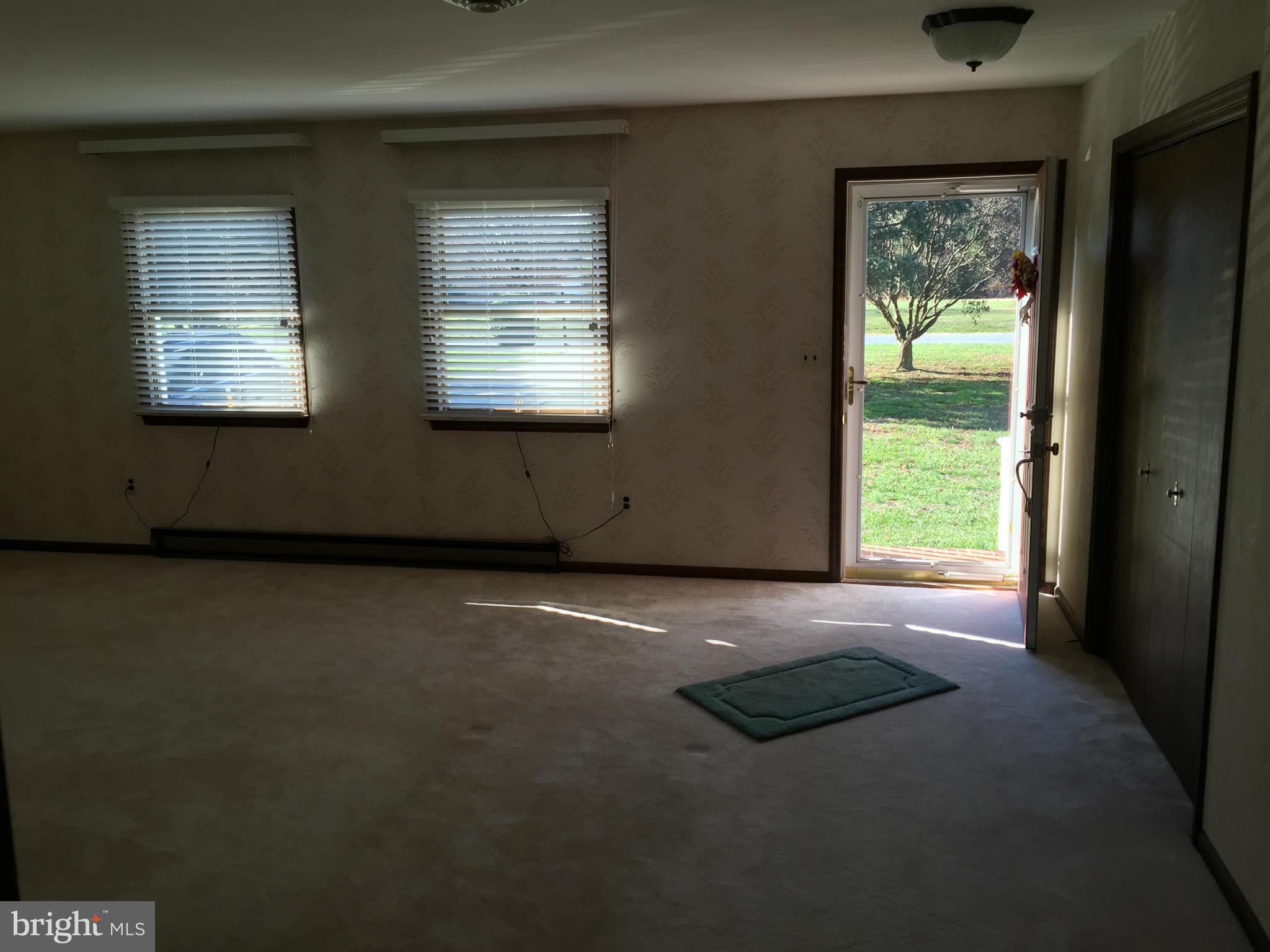 TUCKAHOE SPRINGS - Residential