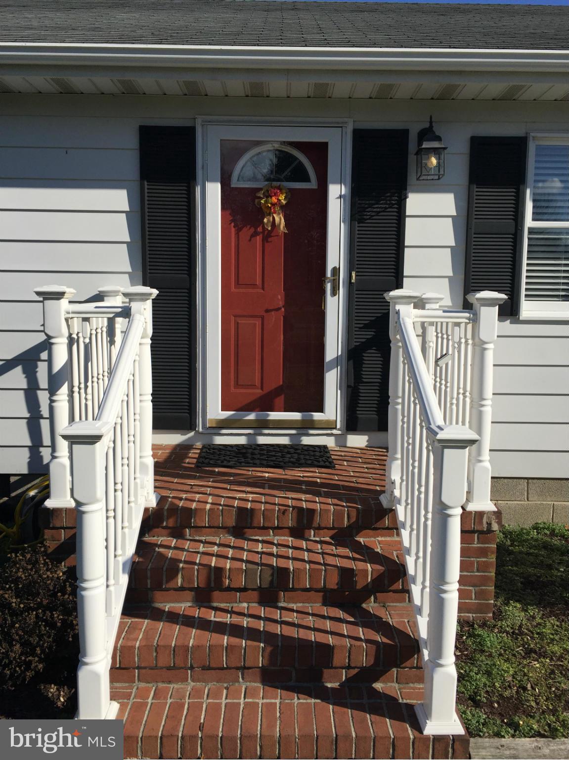 TUCKAHOE SPRINGS - Residential