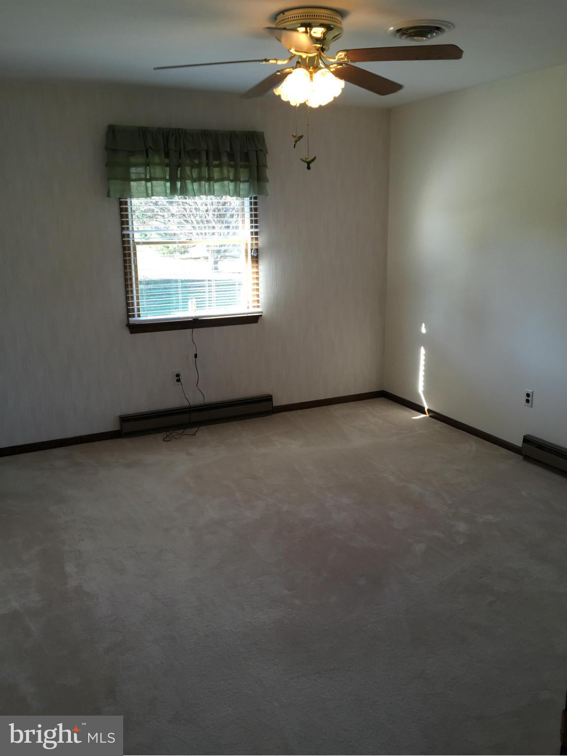 TUCKAHOE SPRINGS - Residential