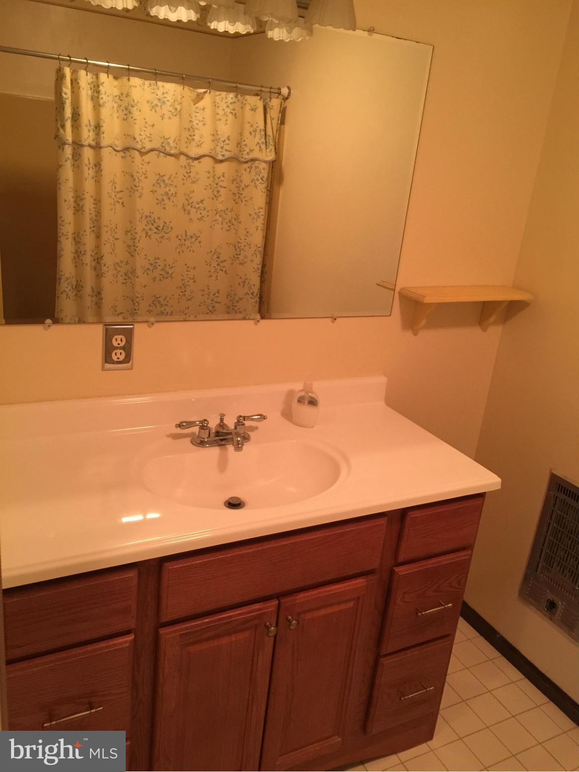 TUCKAHOE SPRINGS - Residential