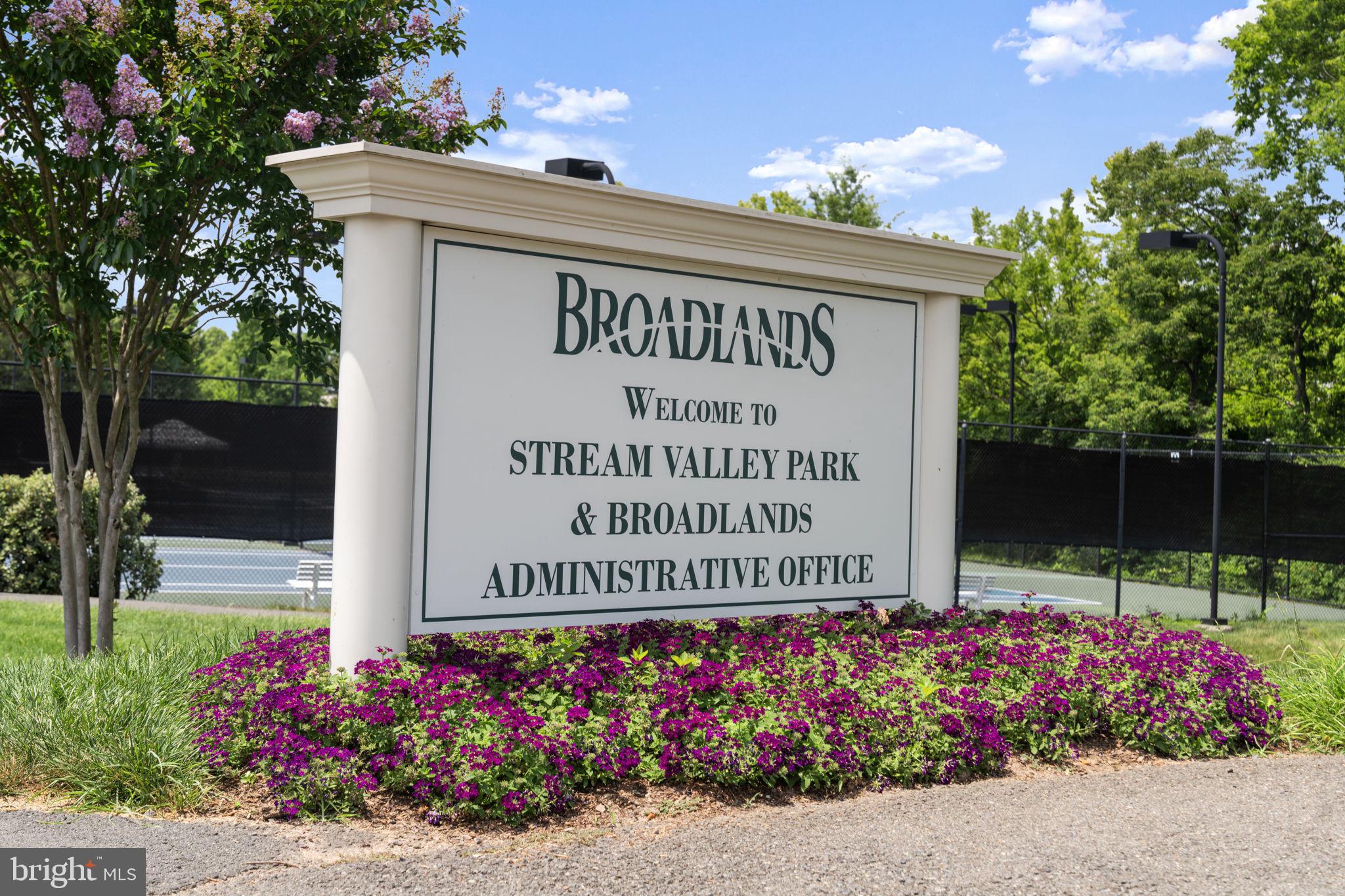 BROADLANDS SOUTH - Residential