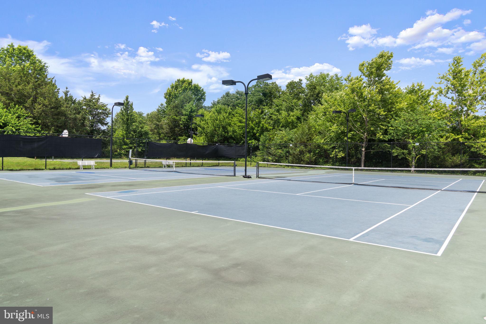 BROADLANDS SOUTH - Residential