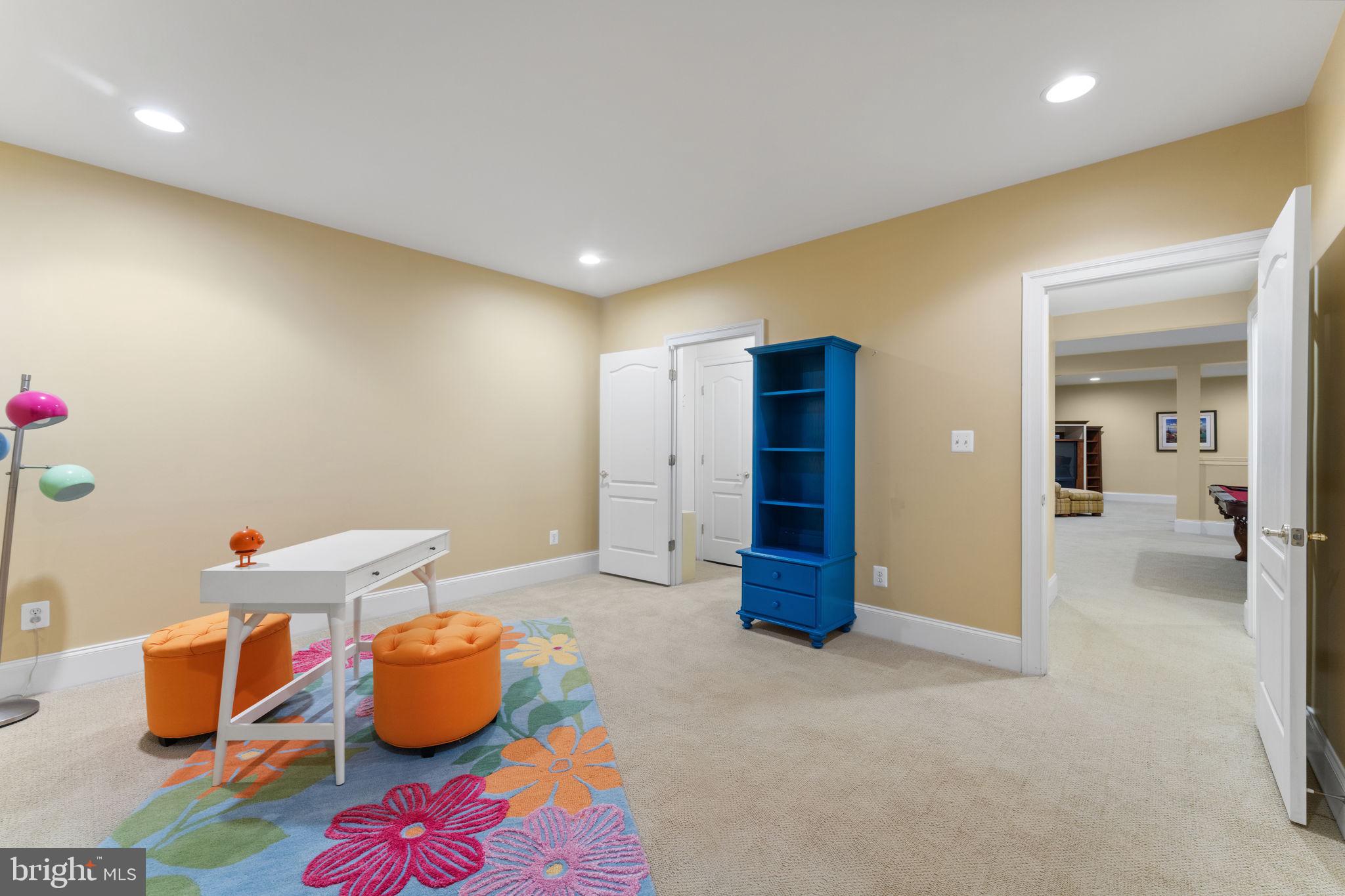 BROADLANDS SOUTH - Residential