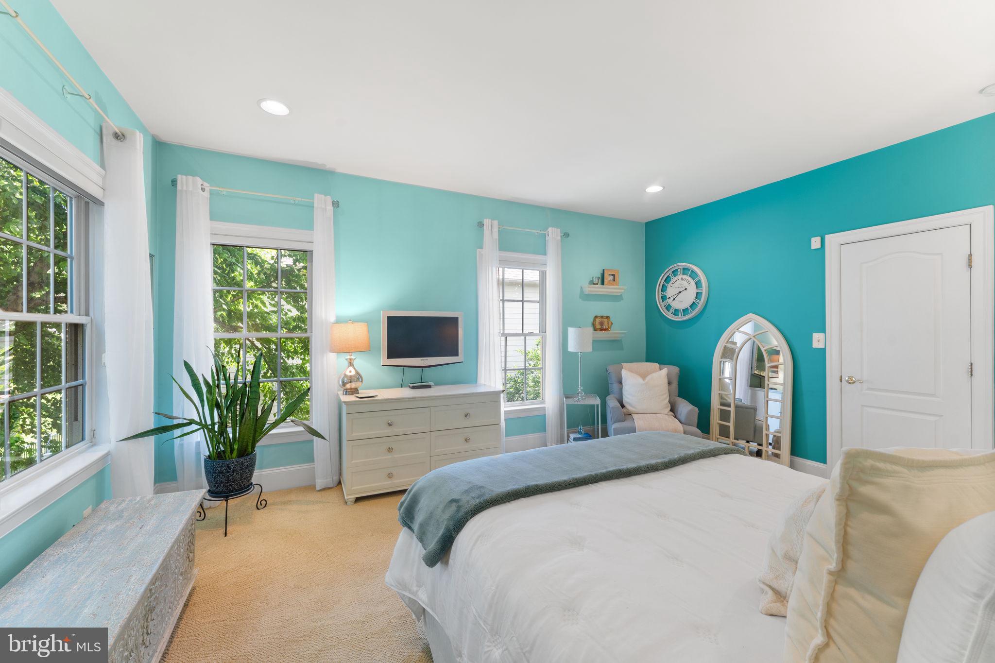 BROADLANDS SOUTH - Residential