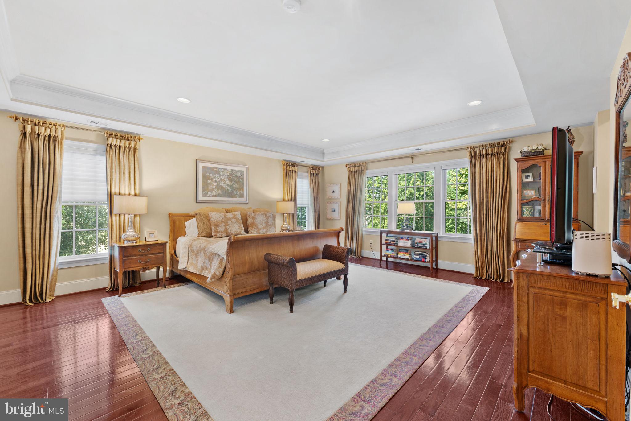 BROADLANDS SOUTH - Residential