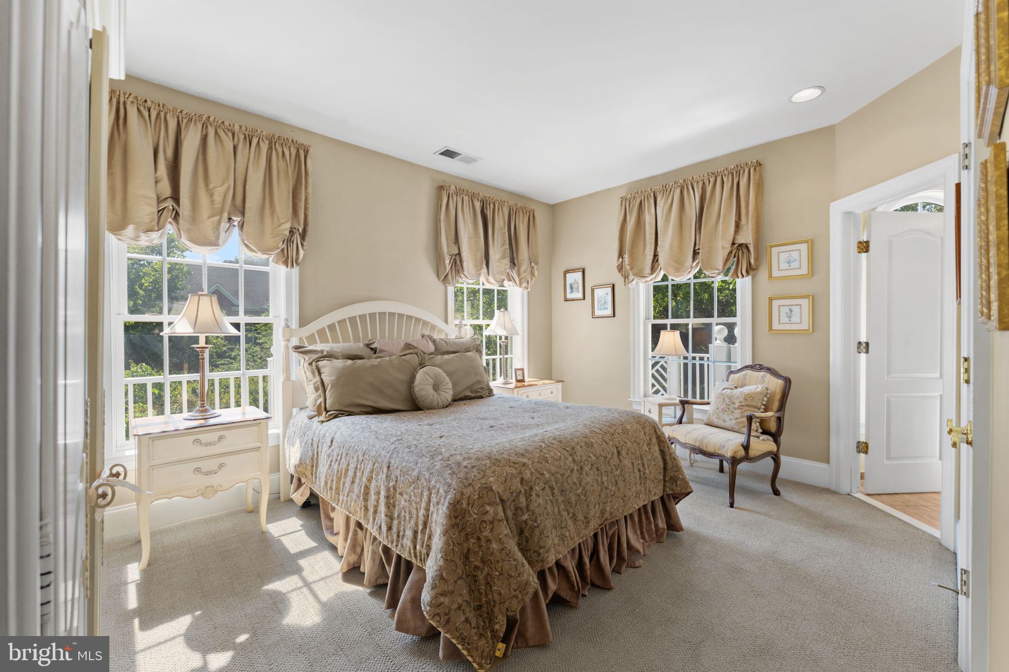 BROADLANDS SOUTH - Residential