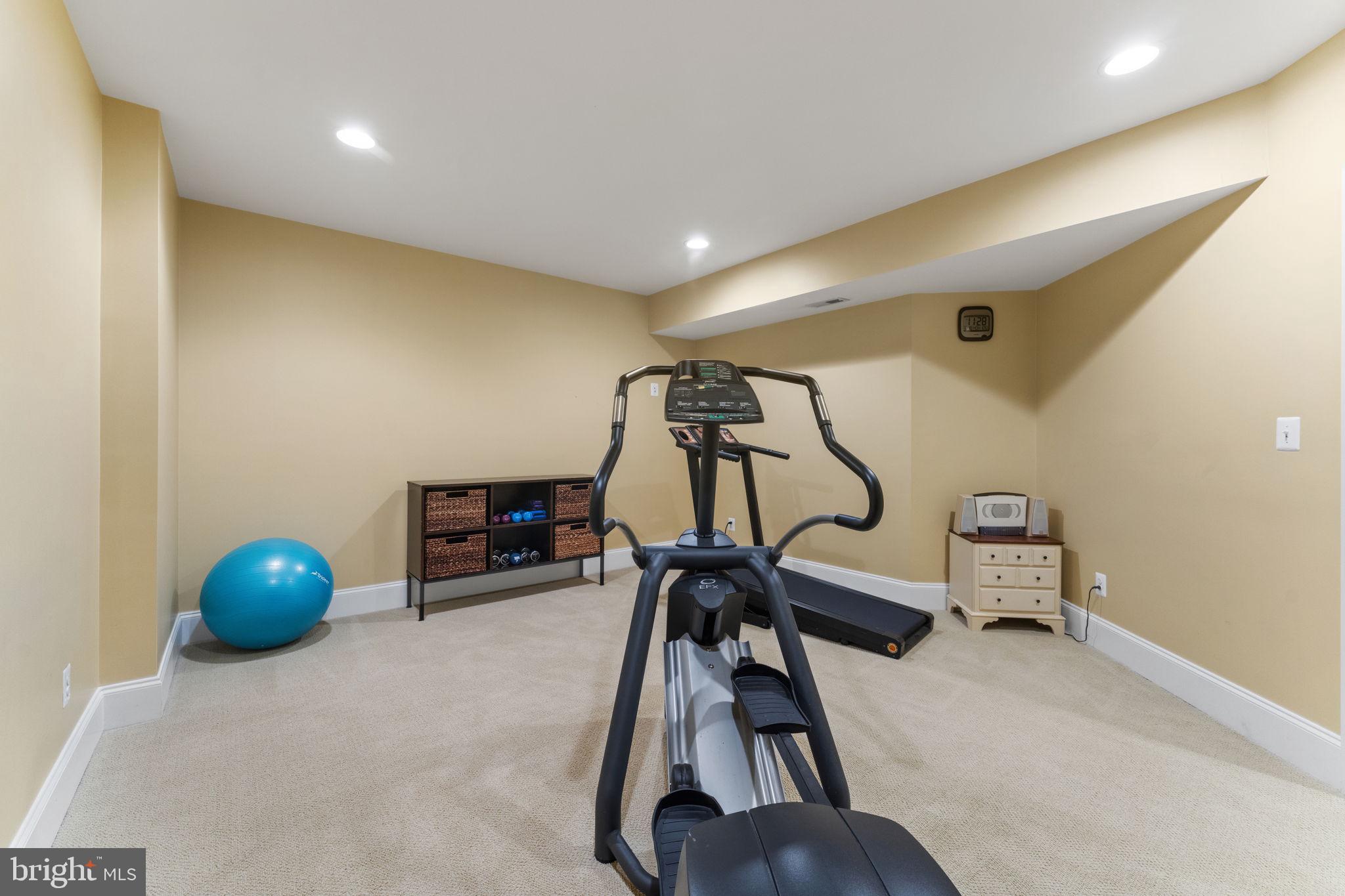 BROADLANDS SOUTH - Residential