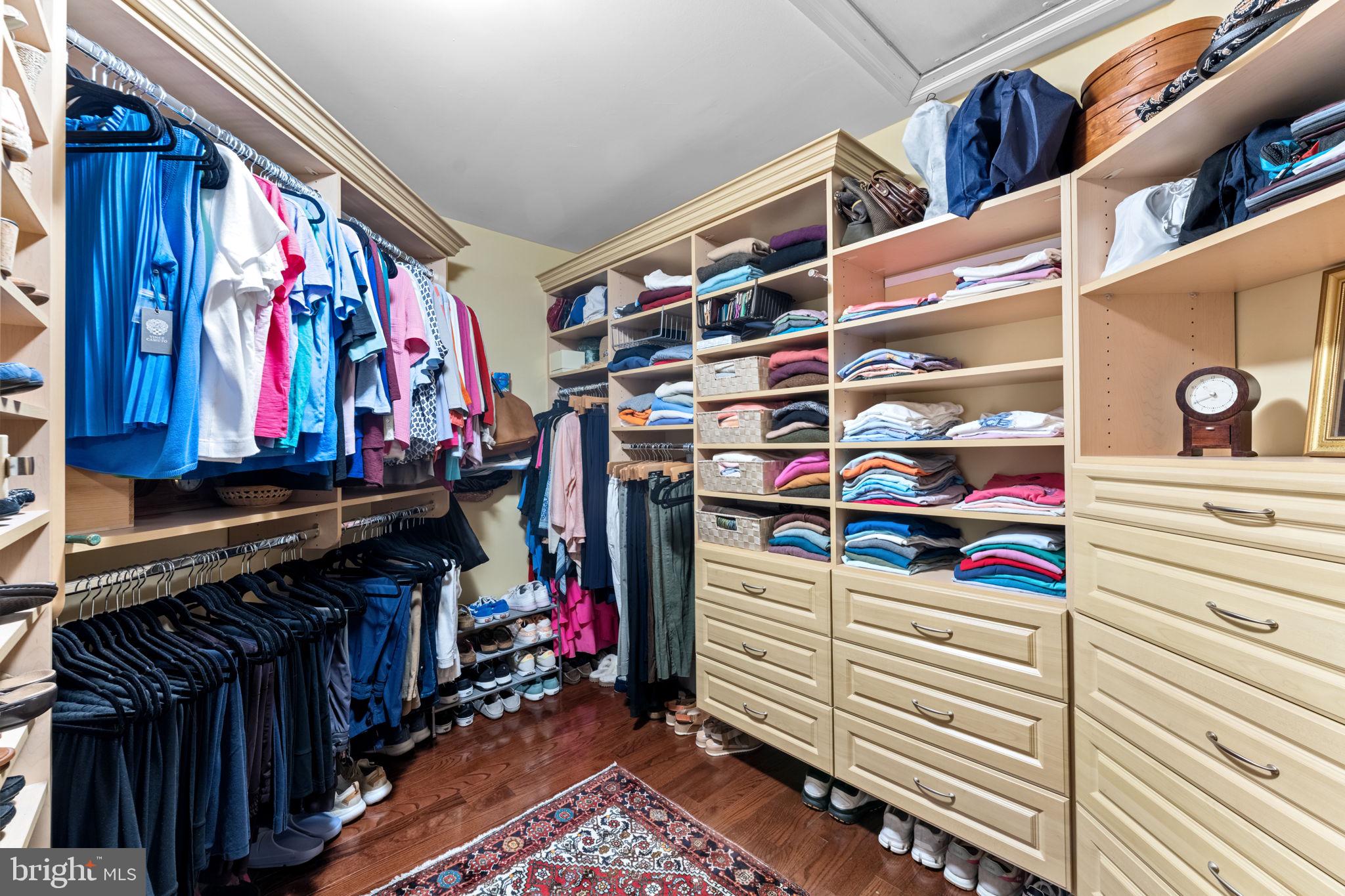 BROADLANDS SOUTH - Residential