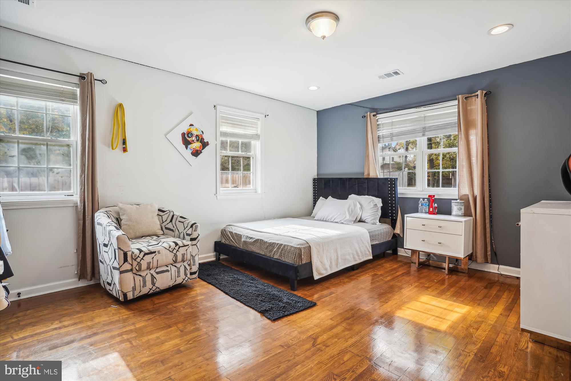 WARBURTON MANOR - Residential