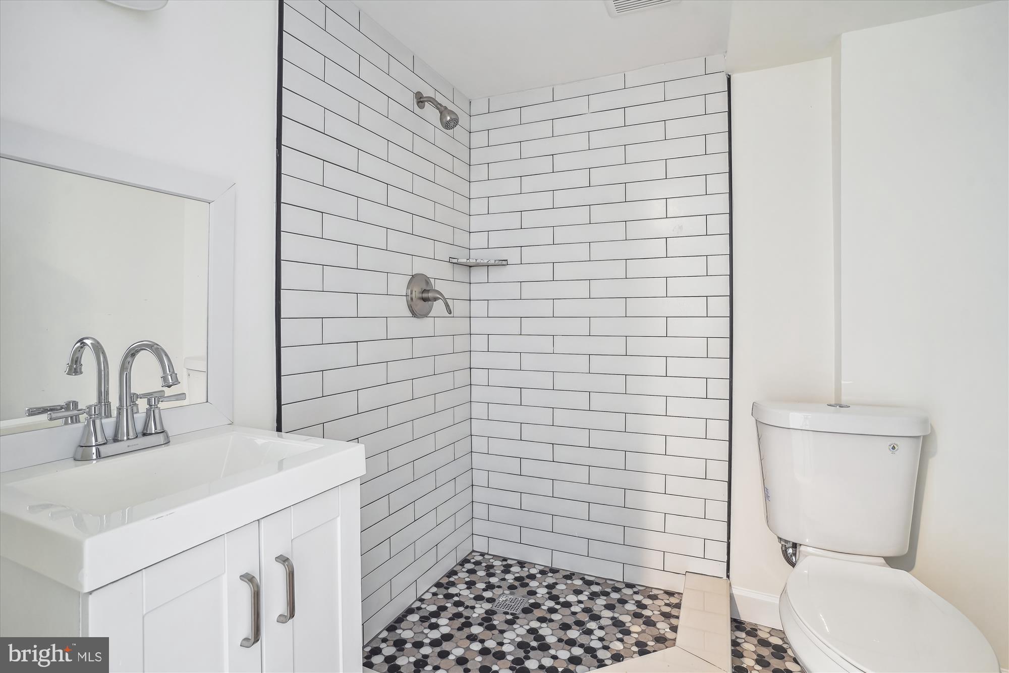 WARBURTON MANOR - Residential