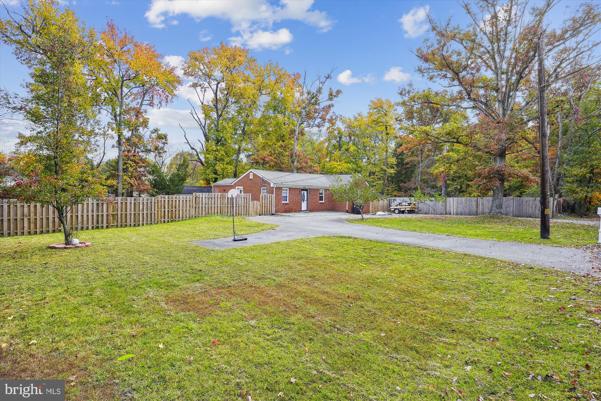WARBURTON MANOR - Residential
