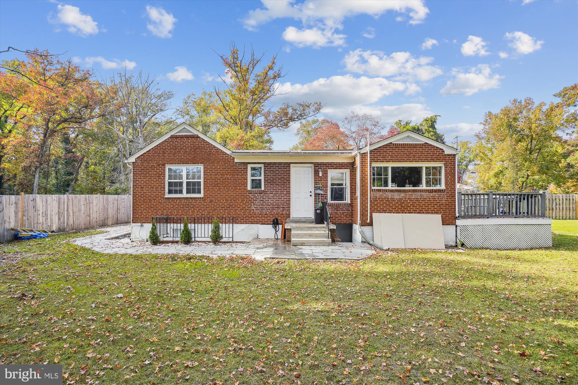 WARBURTON MANOR - Residential