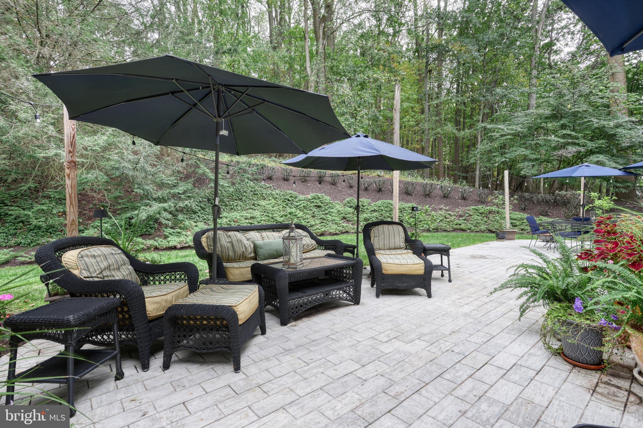 THE OAKS - Residential