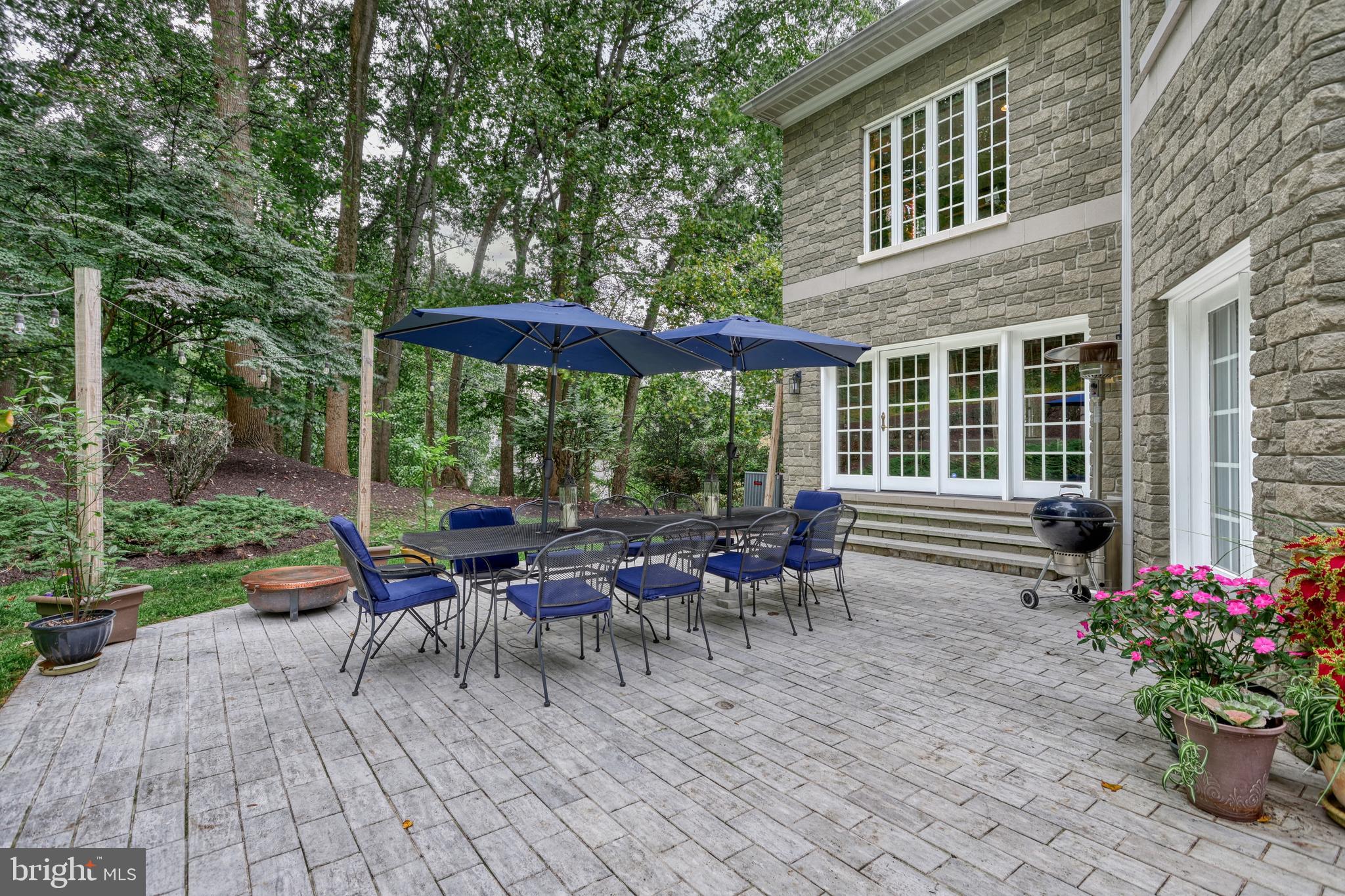 THE OAKS - Residential