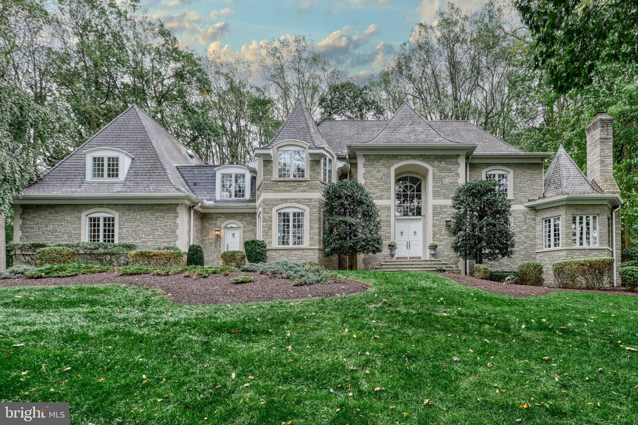 THE OAKS - Residential