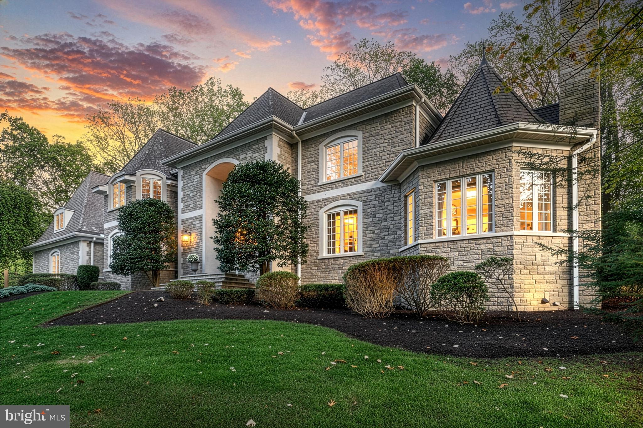 610 CARRINGTON COURT