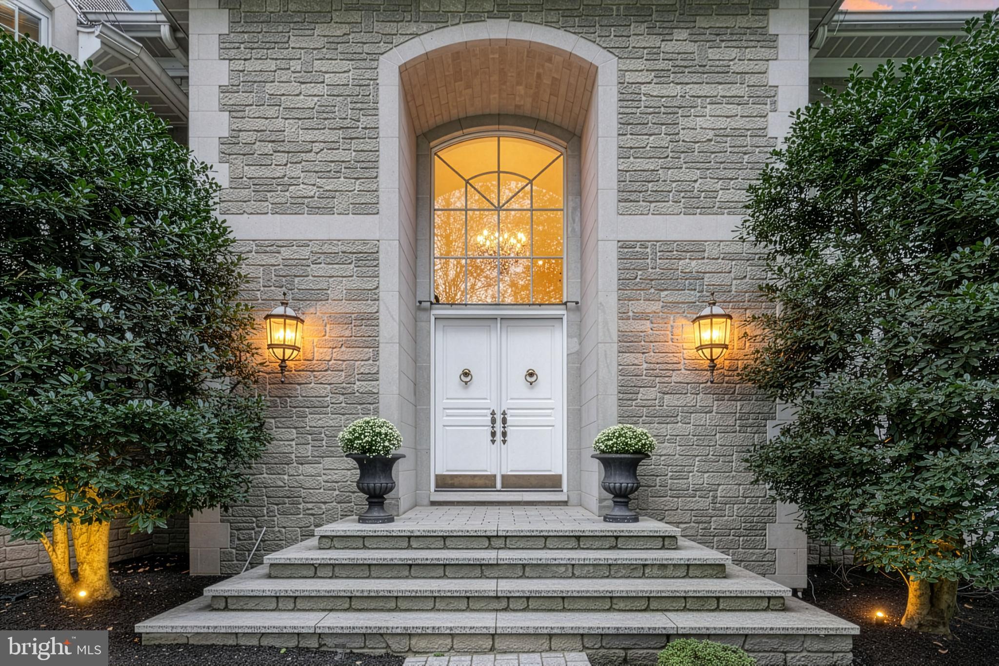 610 CARRINGTON COURT
