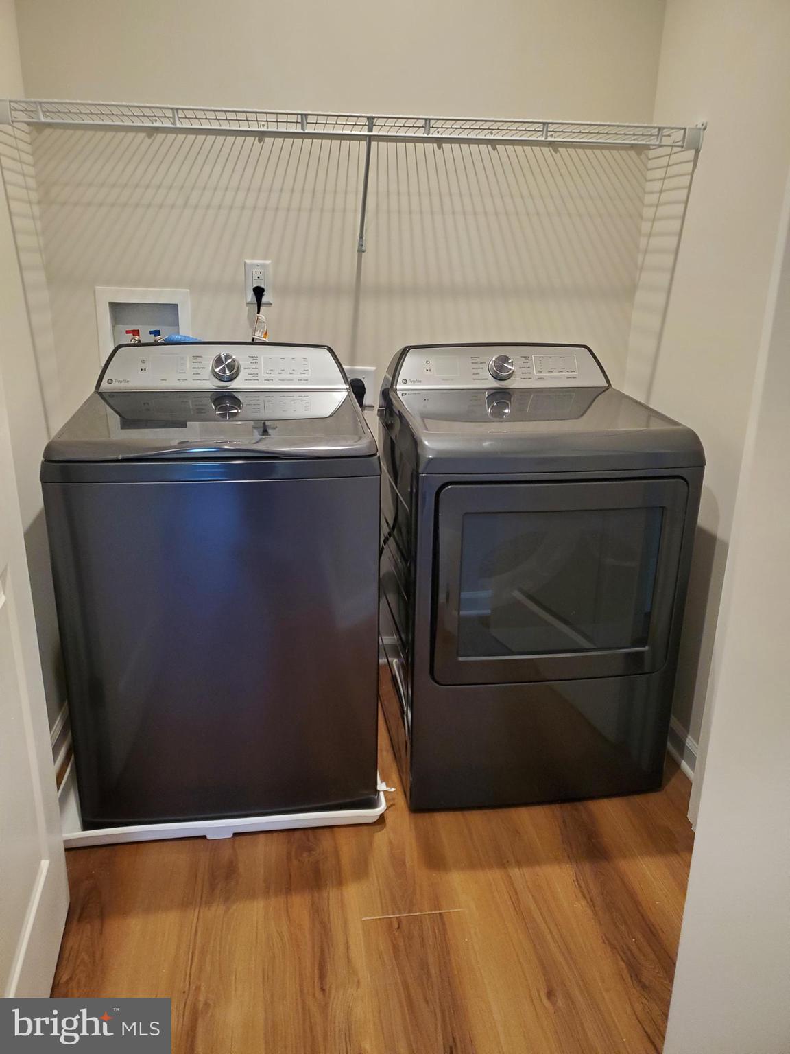 PRENTISS POINT II - Residential Lease