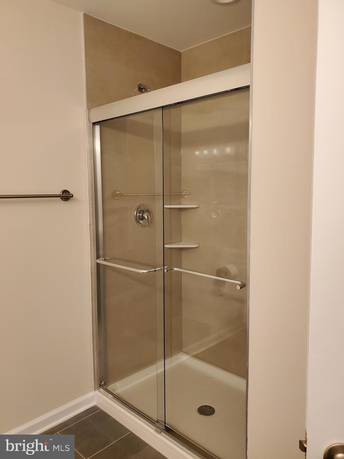 PRENTISS POINT II - Residential Lease