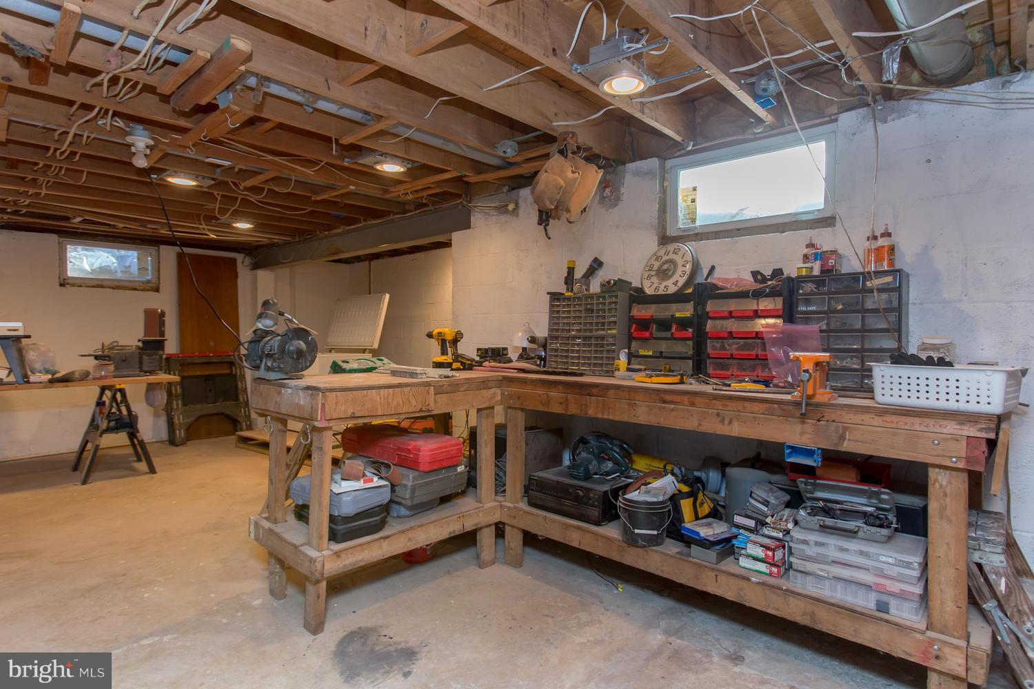 HILLCREST - Residential