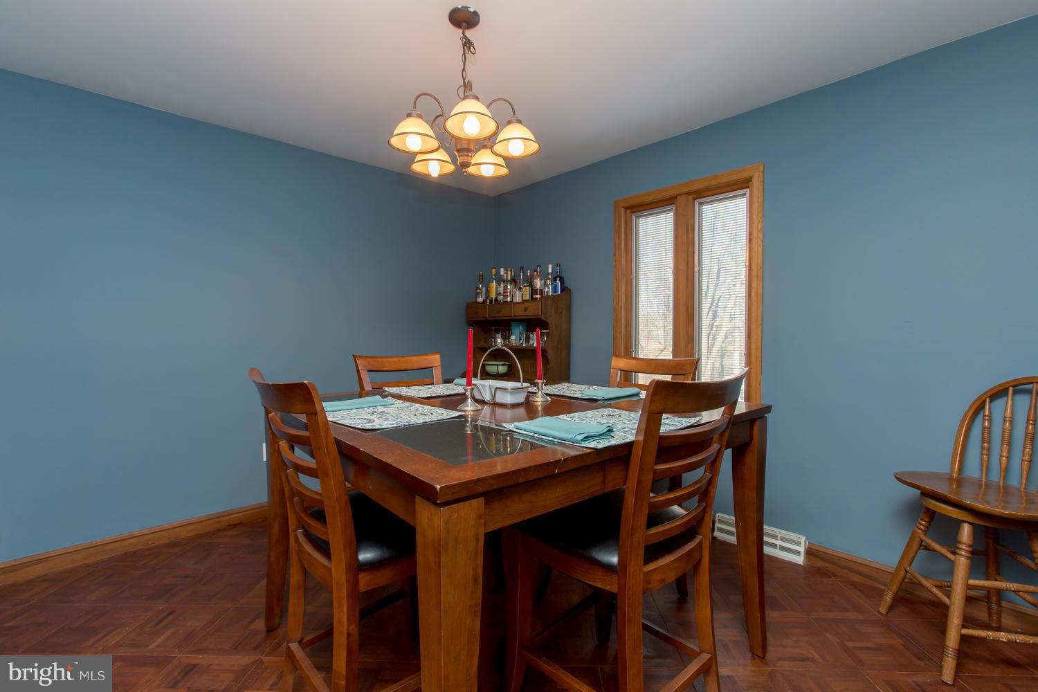 HILLCREST - Residential