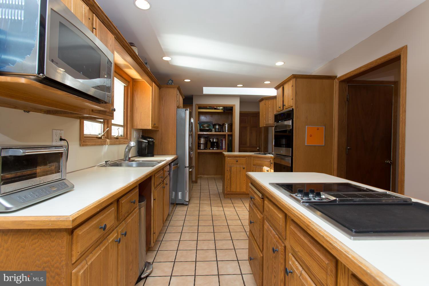 HILLCREST - Residential