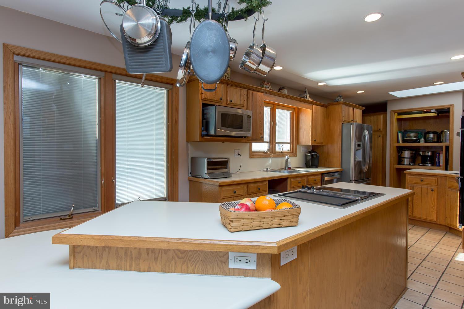 HILLCREST - Residential