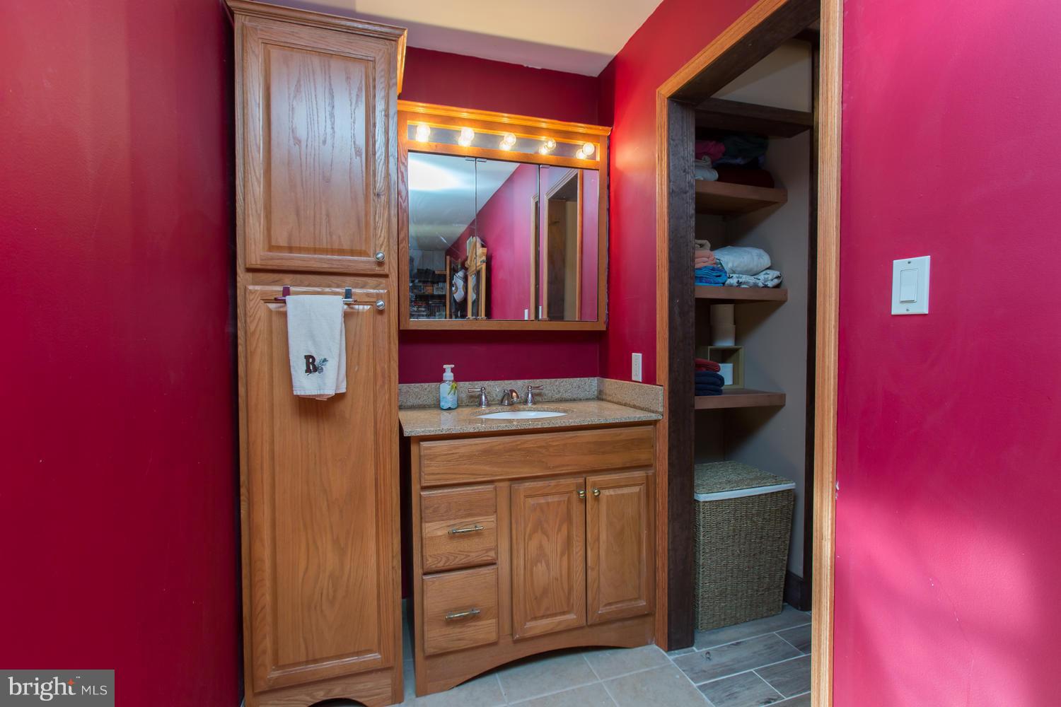 HILLCREST - Residential