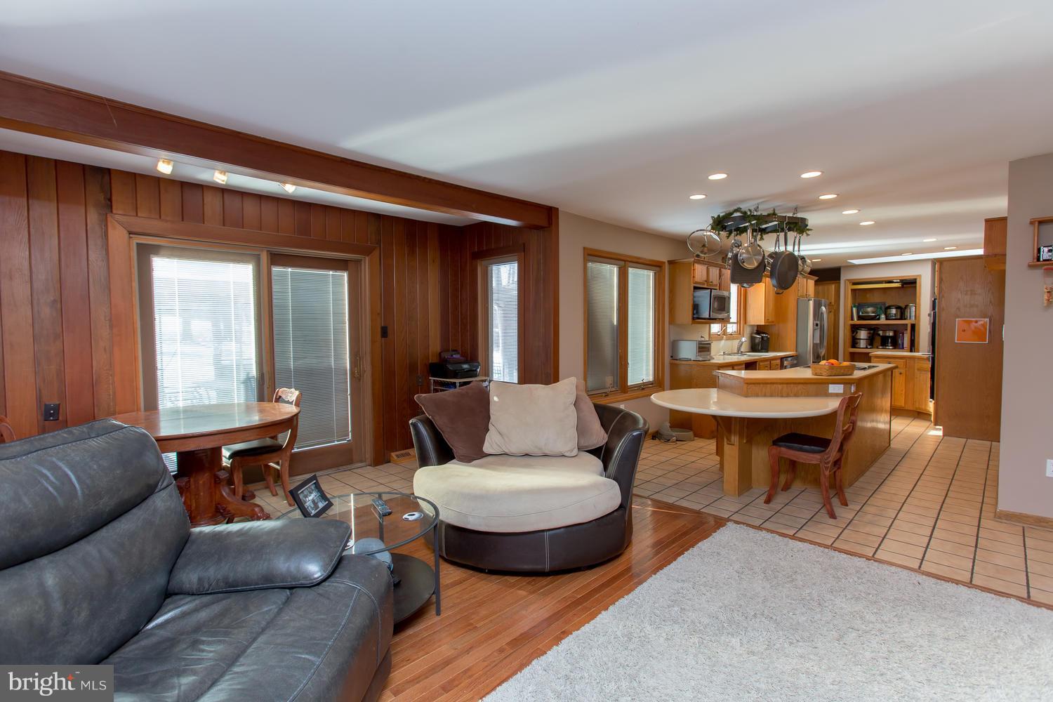 HILLCREST - Residential