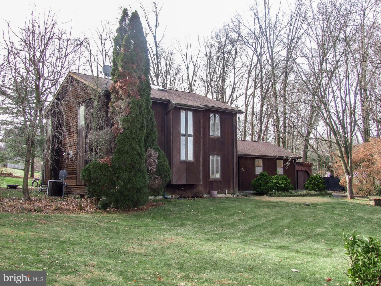 HILLCREST - Residential