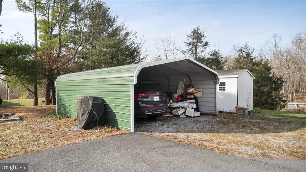 WINCHESTER - Residential