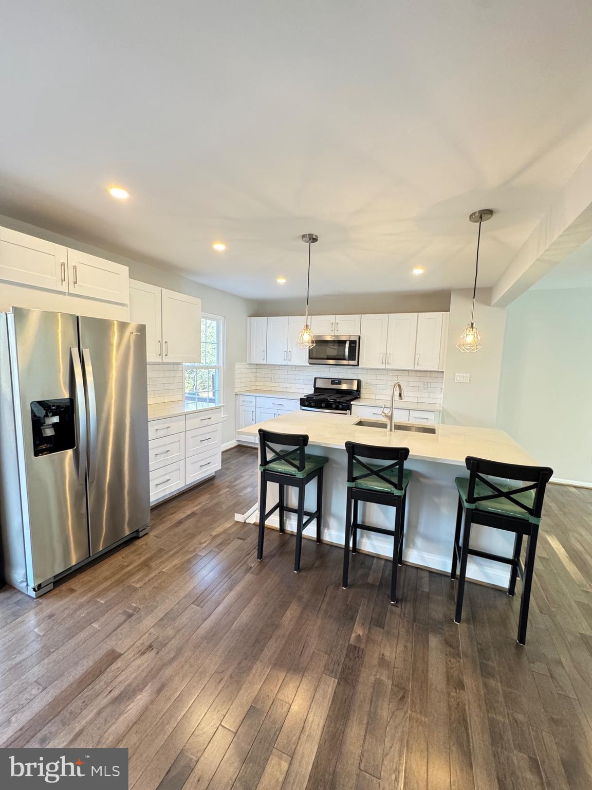 ASHBURN VILLAGE - Residential Lease