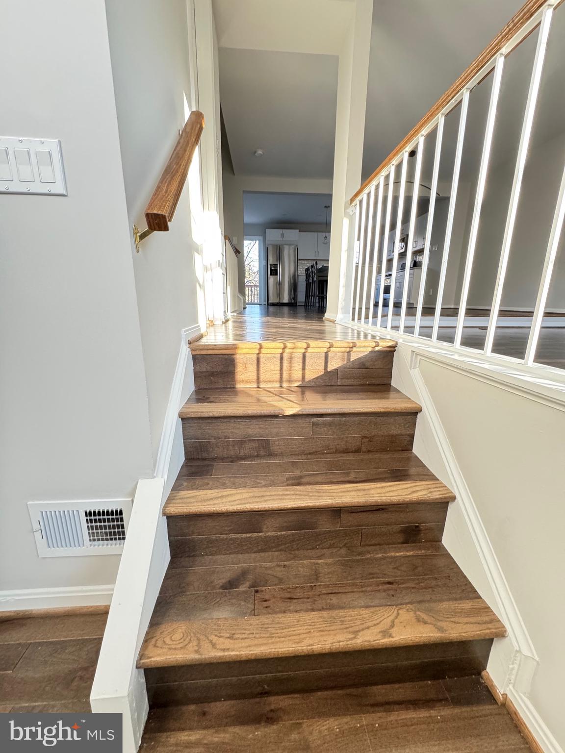 ASHBURN VILLAGE - Residential Lease