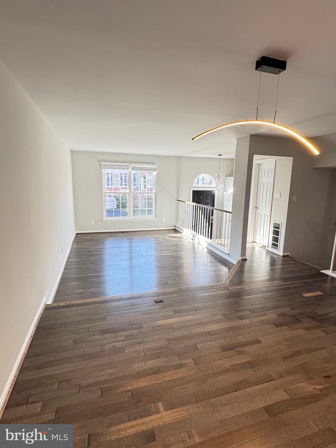 ASHBURN VILLAGE - Residential Lease