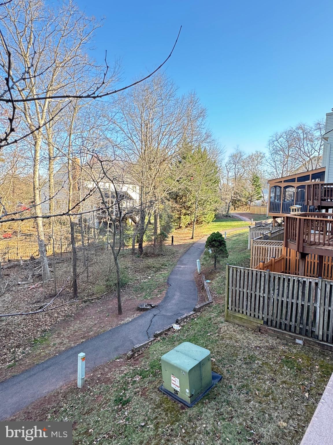 ASHBURN VILLAGE - Residential Lease