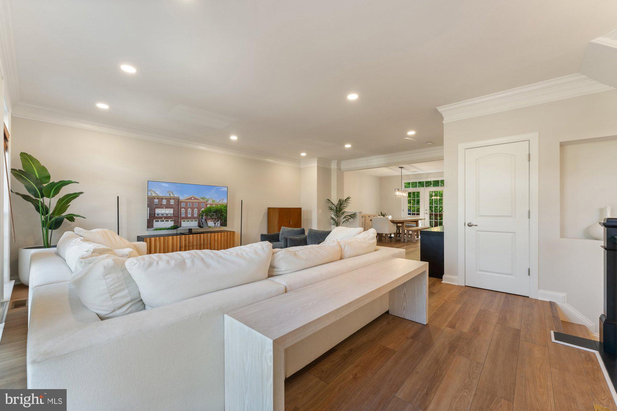 MARYWOOD ESTATES - Residential