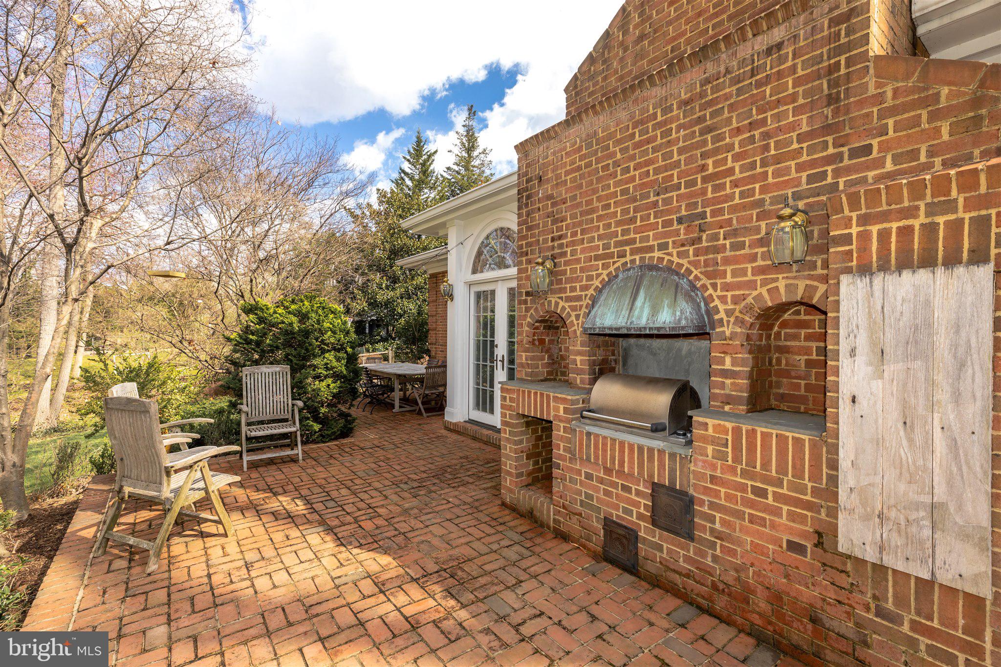 ROCK SPRING - Residential