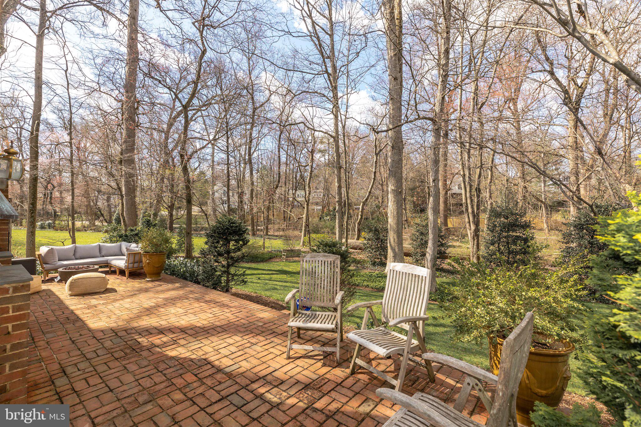 ROCK SPRING - Residential