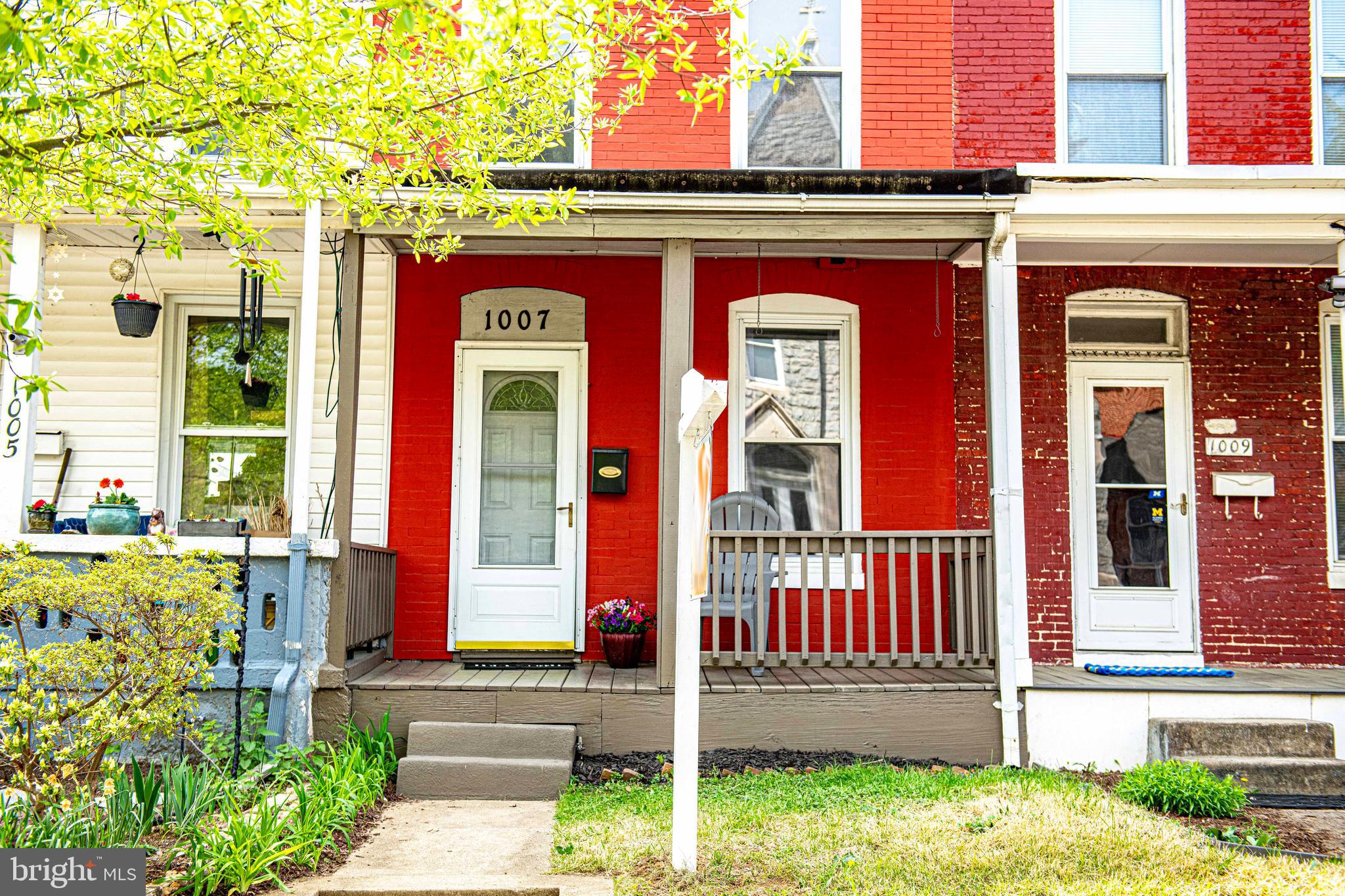 1007 W 37TH STREET