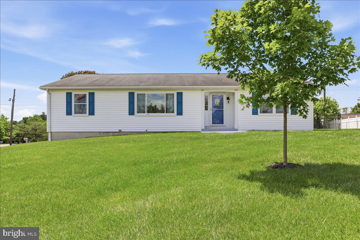 MOUNTAIN VIEW ACRES - Residential