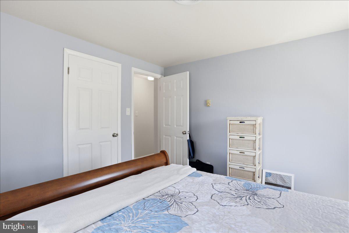 MOUNTAIN VIEW ACRES - Residential
