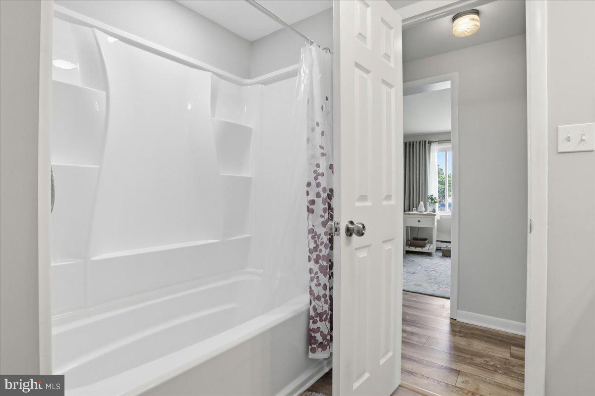 MOUNTAIN VIEW ACRES - Residential