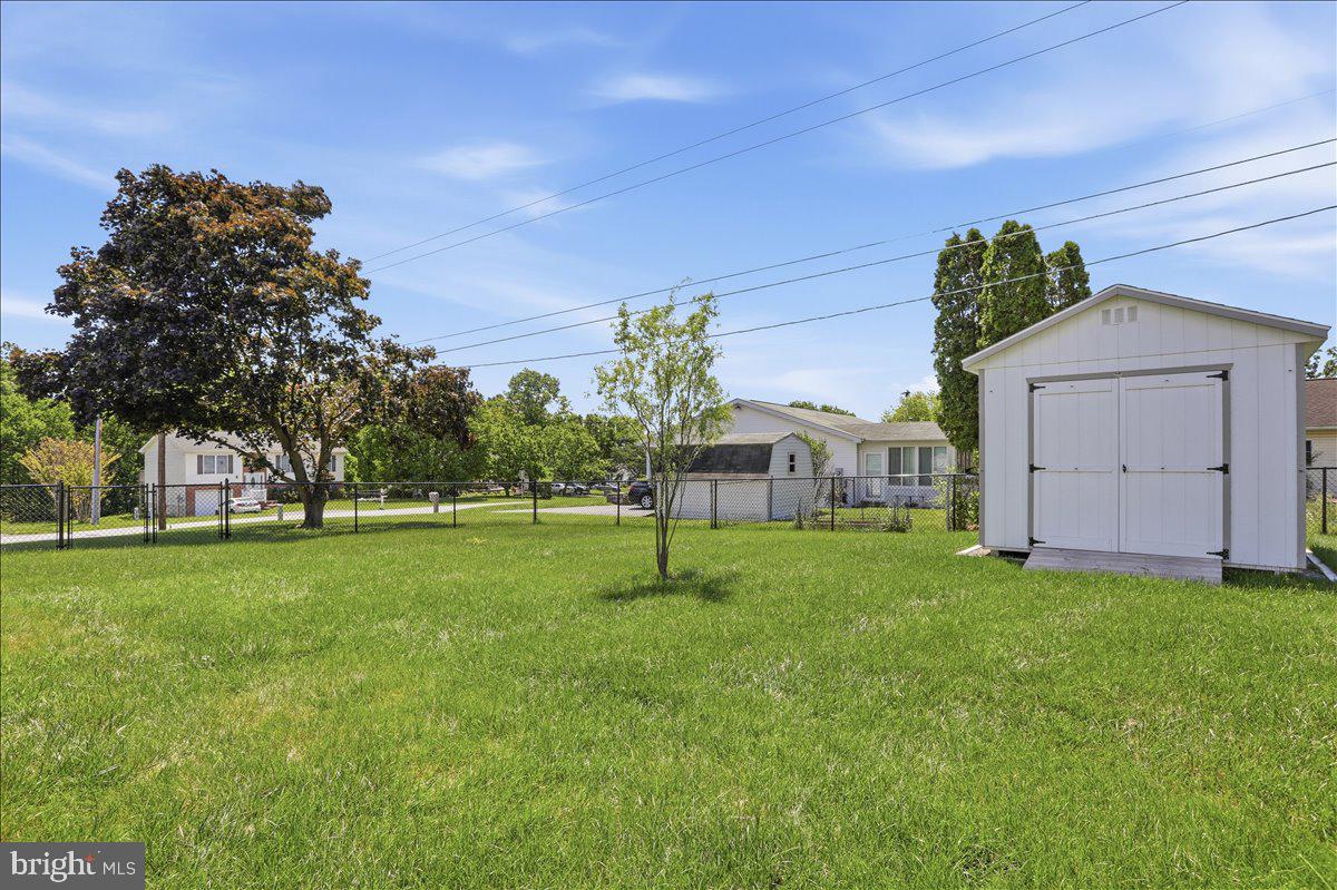 MOUNTAIN VIEW ACRES - Residential