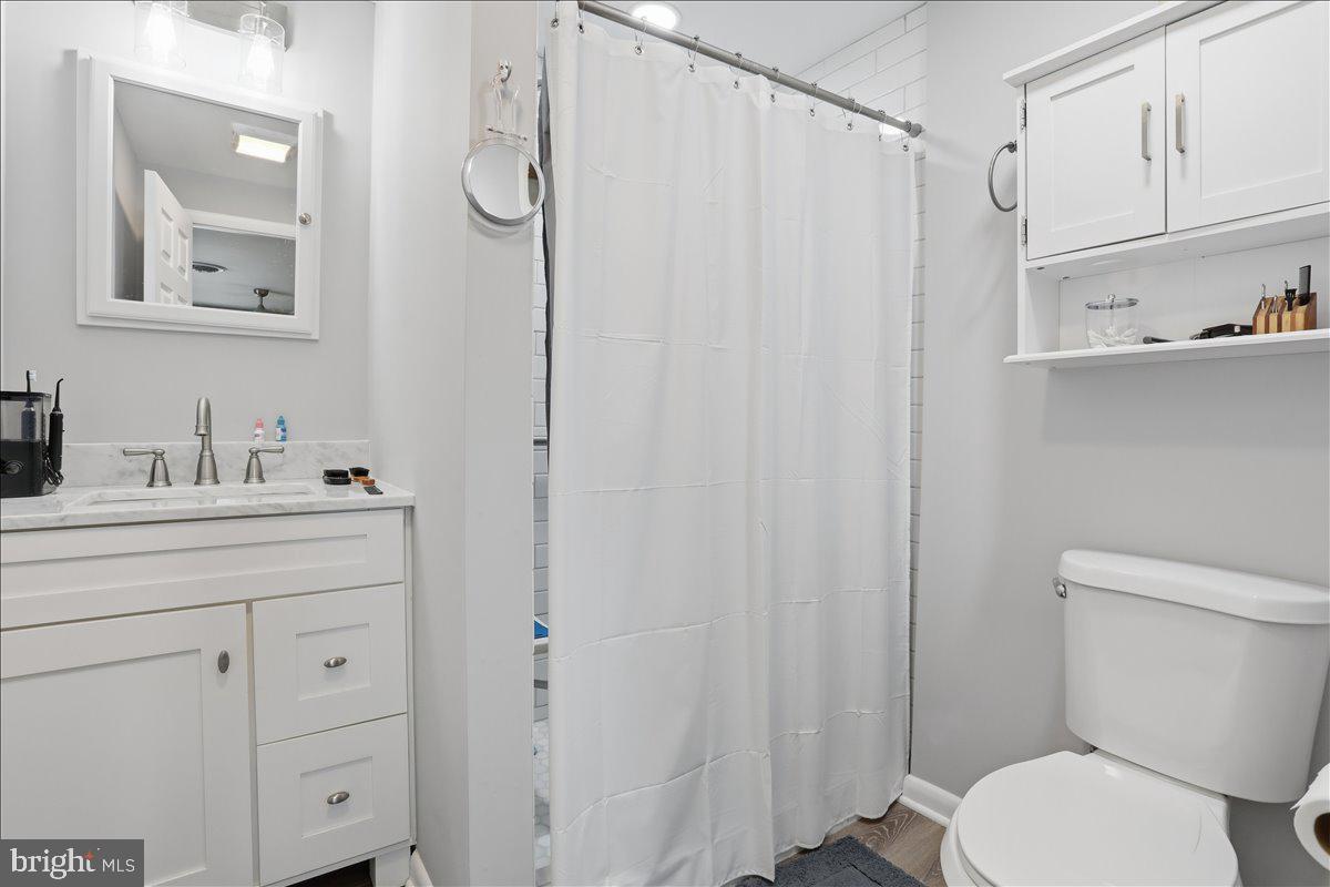 MOUNTAIN VIEW ACRES - Residential