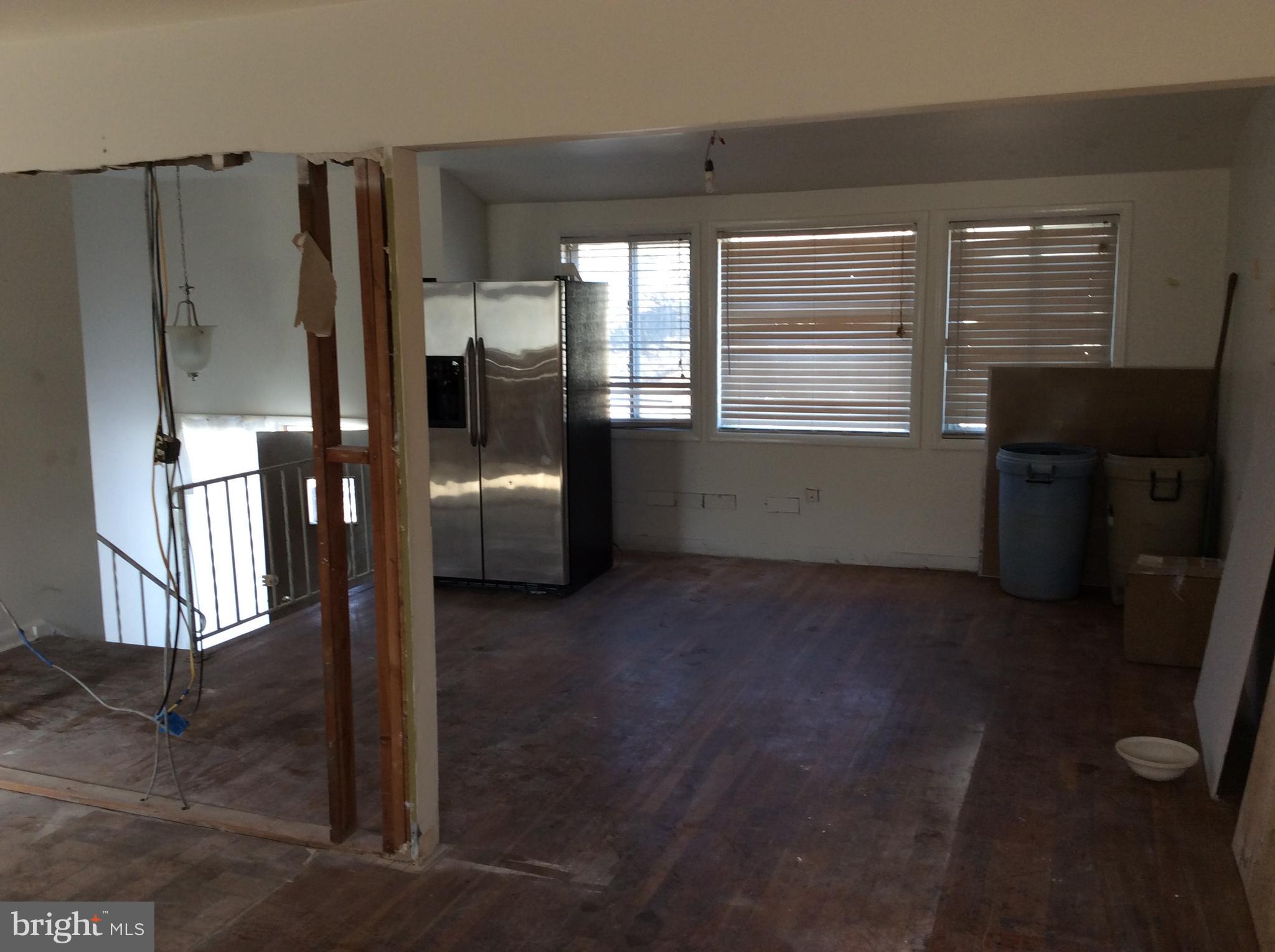 BROOKE MANOR - Residential