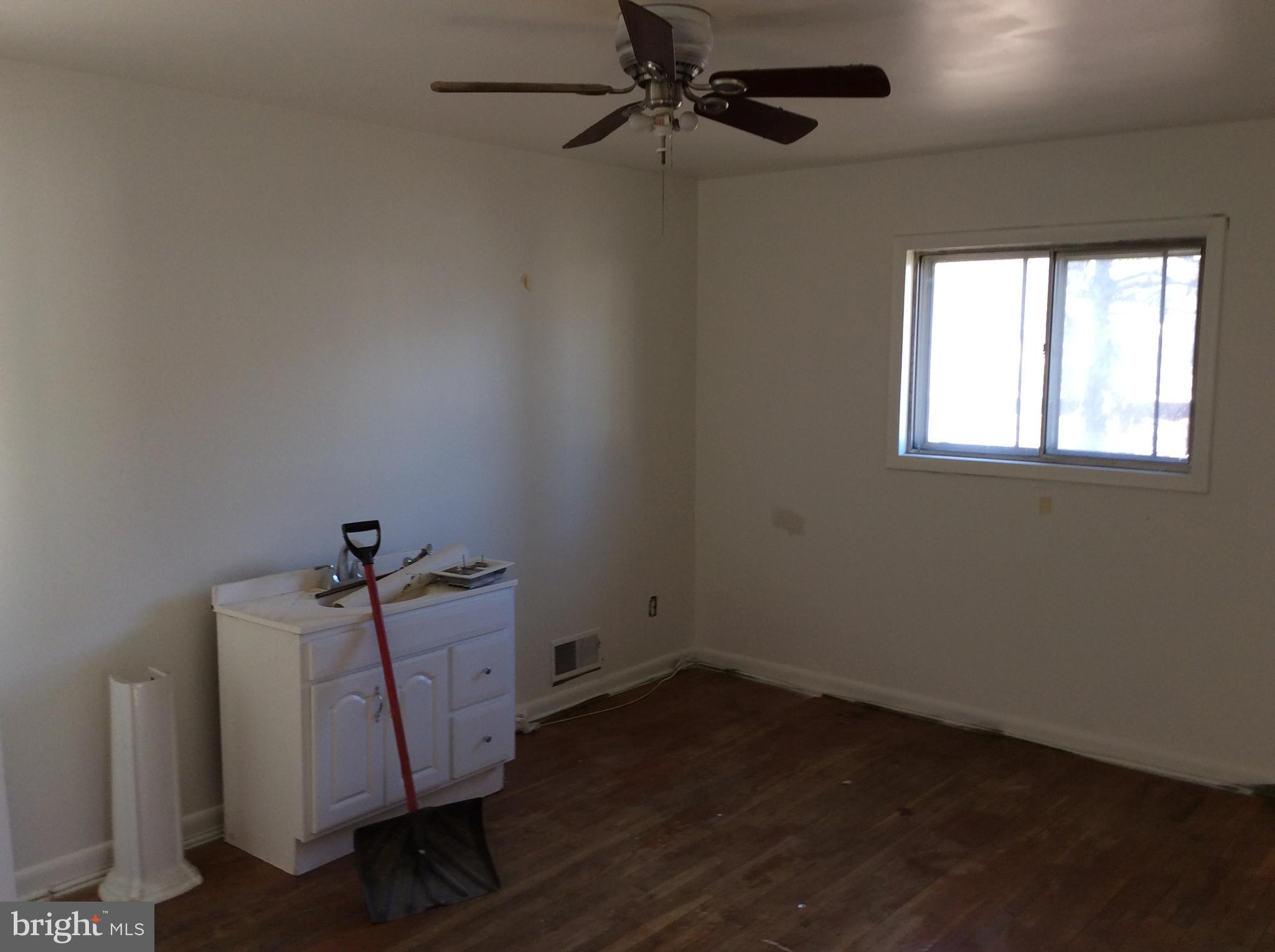 BROOKE MANOR - Residential