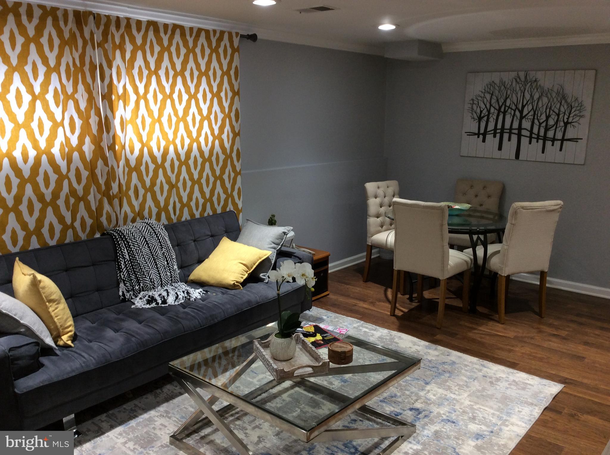 BROOKE MANOR - Residential