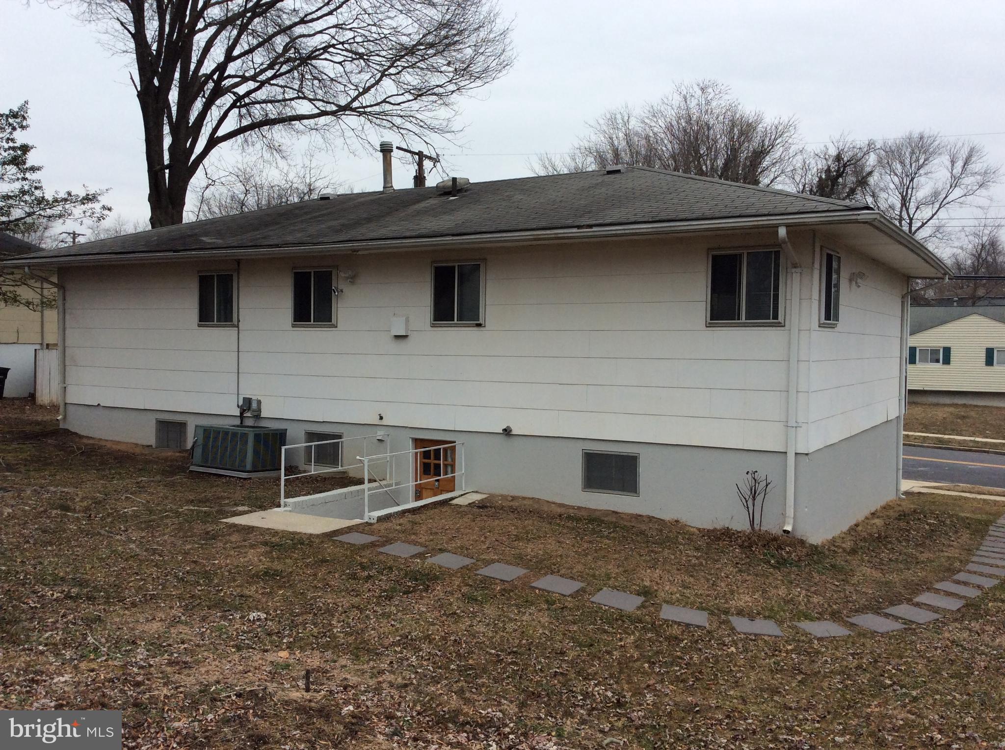 BROOKE MANOR - Residential