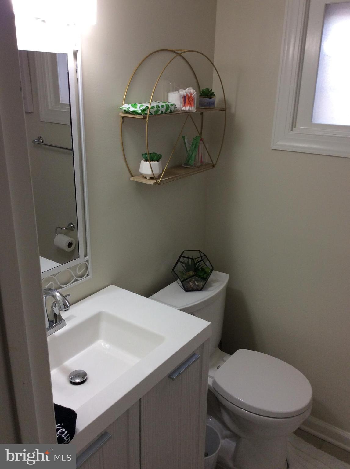 BROOKE MANOR - Residential